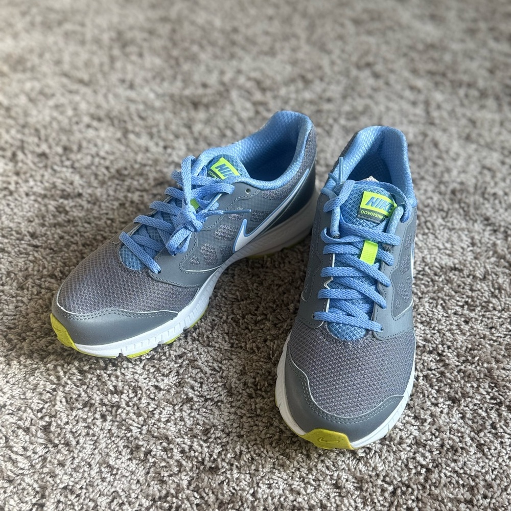 NIKE downshifter 6 running shoes
